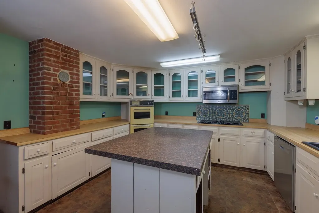 250 King Street Boscawen NH 03303