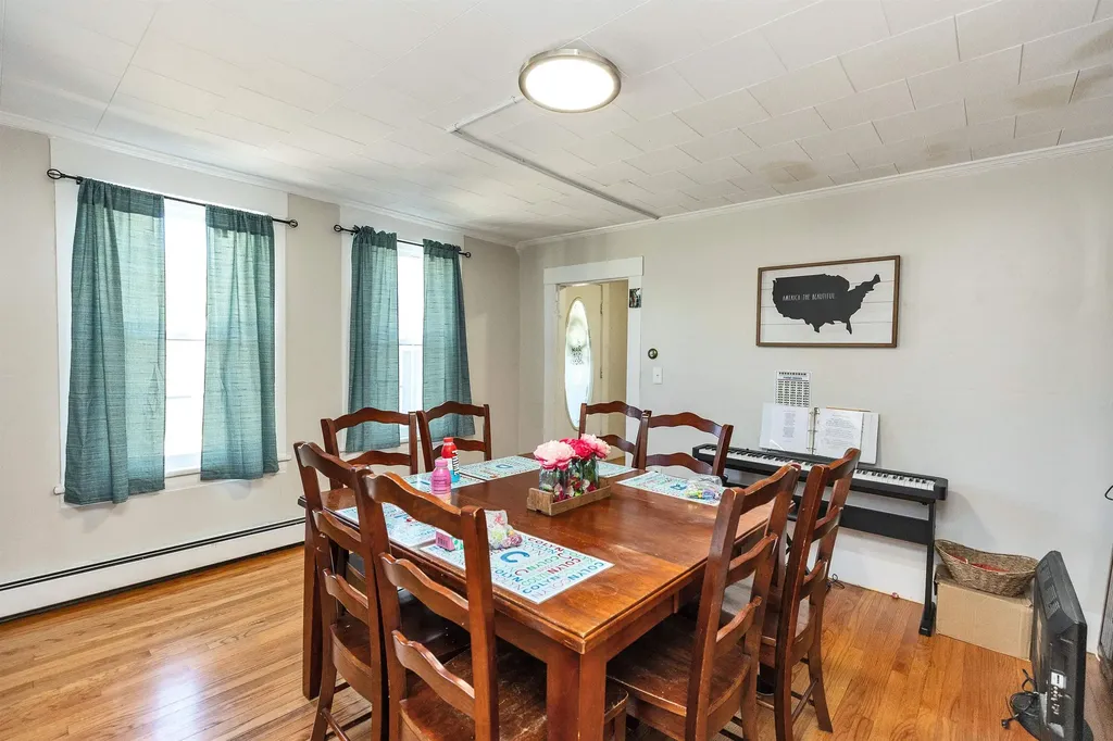 16 River Street Greenville NH 03048