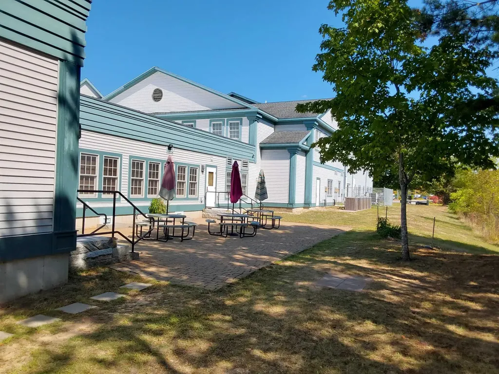 25 Triangle Park Concord NH 03301