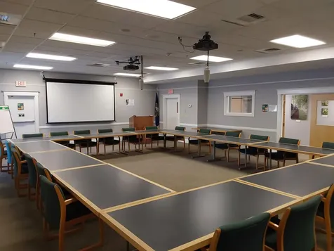 25 Triangle Park Concord NH 03301