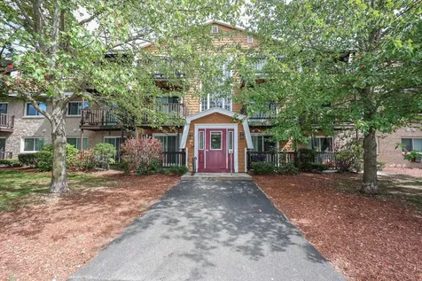 310 Brook Village Road Nashua NH 03062
