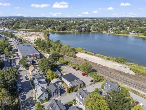 98 Cornwall Street Portsmouth NH 03801