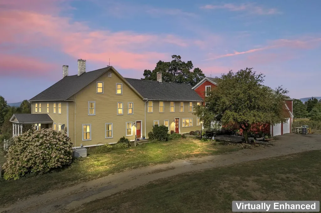 28 Sanderson Drive Pittsfield NH 03263