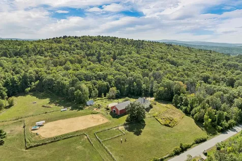 28 Sanderson Drive Pittsfield NH 03263