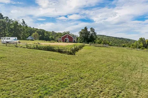 28 Sanderson Drive Pittsfield NH 03263