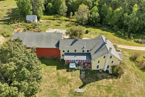 28 Sanderson Drive Pittsfield NH 03263