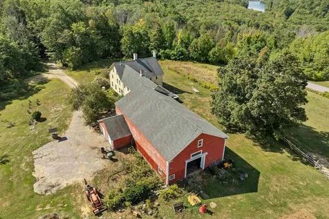 28 Sanderson Drive Pittsfield NH 03263