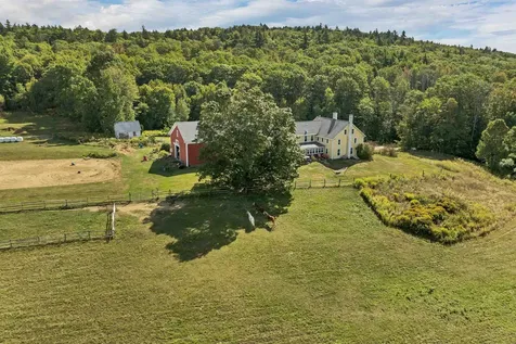 28 Sanderson Drive Pittsfield NH 03263