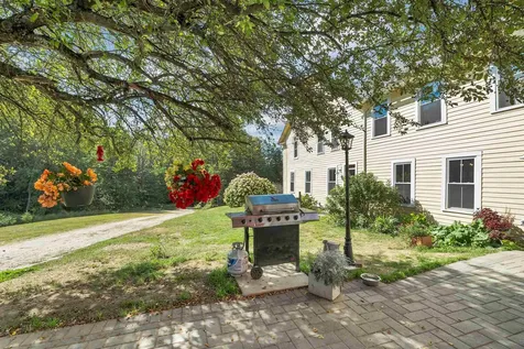 28 Sanderson Drive Pittsfield NH 03263