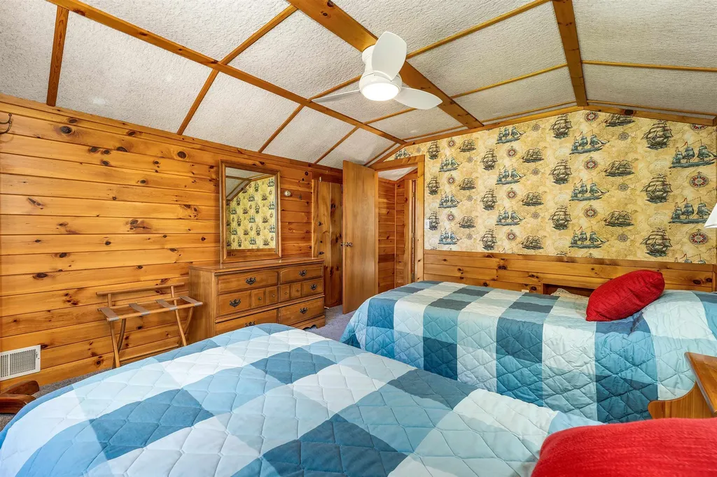 104 Roberts Cove Road Alton NH 03810