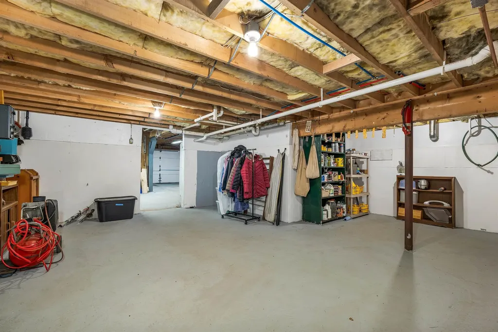 104 Roberts Cove Road Alton NH 03810