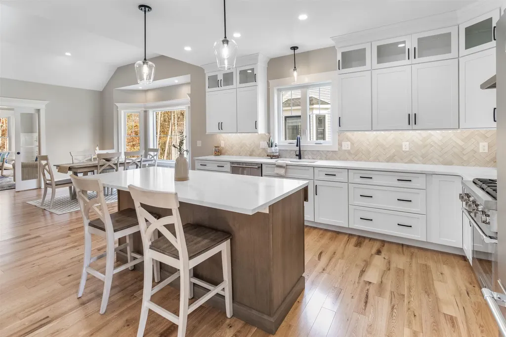 16 Little River Road Exeter NH 03833