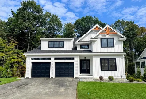 16 Little River Road Exeter NH 03833