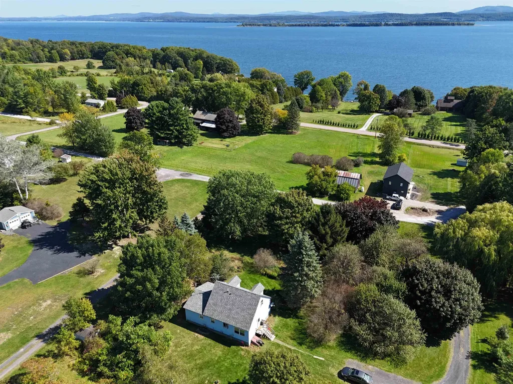 3 Mountain View Grand Isle VT 05458