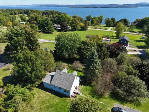 3 Mountain View Grand Isle VT 05458