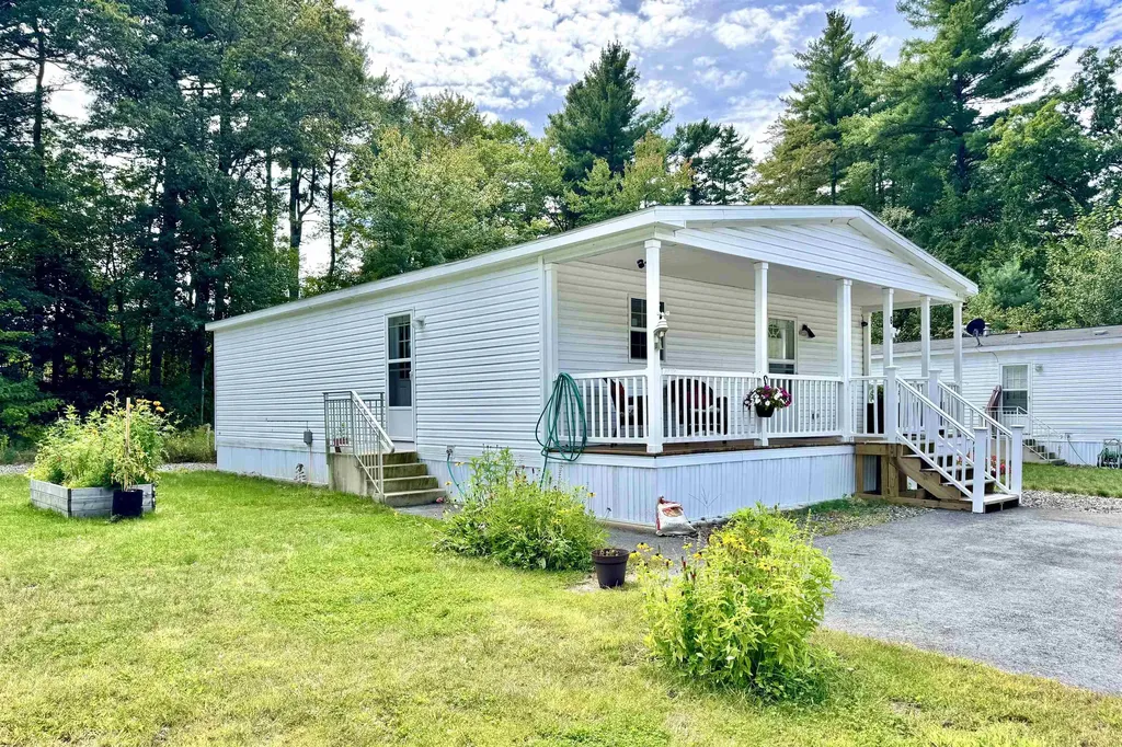 6 Torey Place Londonderry NH 03038