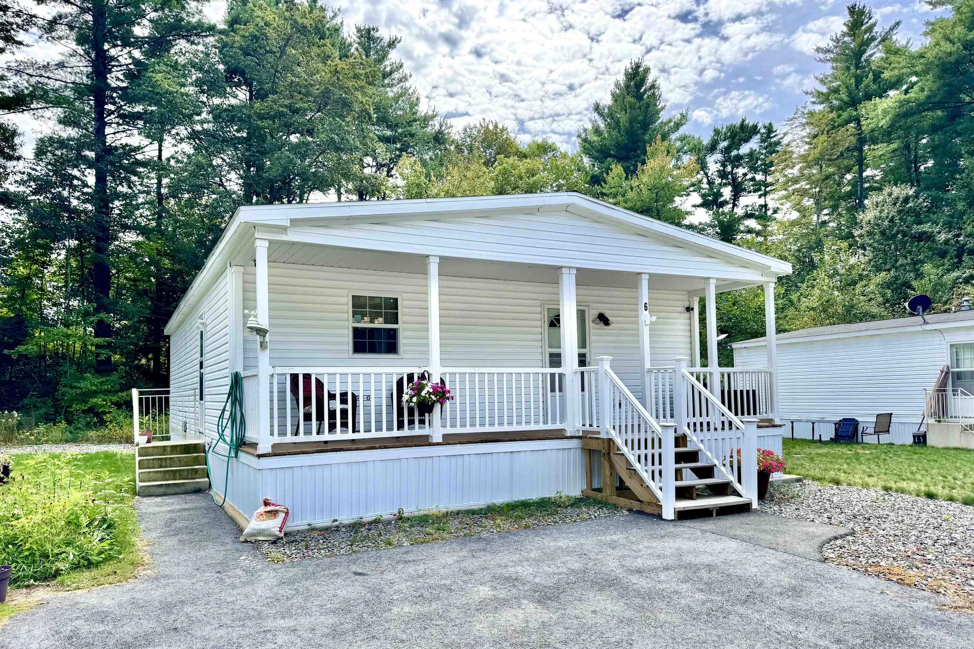 6 Torey Place Londonderry NH 03038