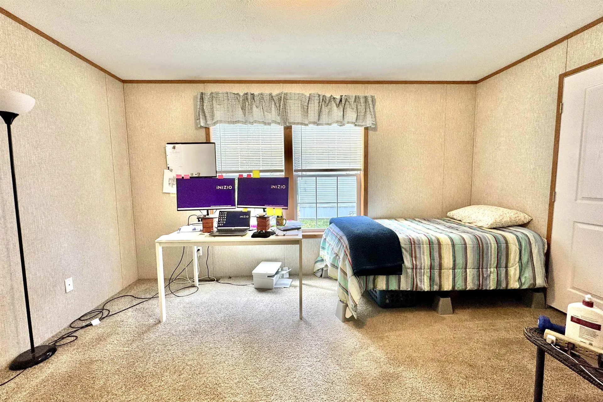 6 Torey Place Londonderry NH 03038