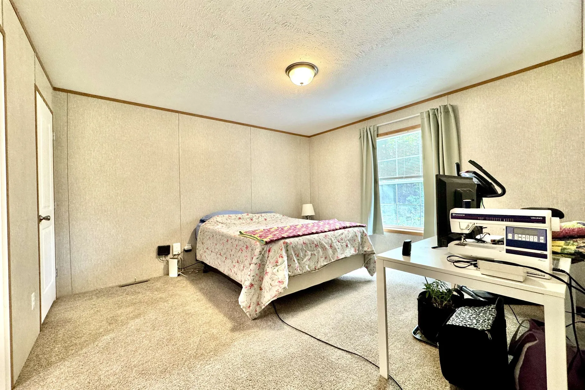 6 Torey Place Londonderry NH 03038