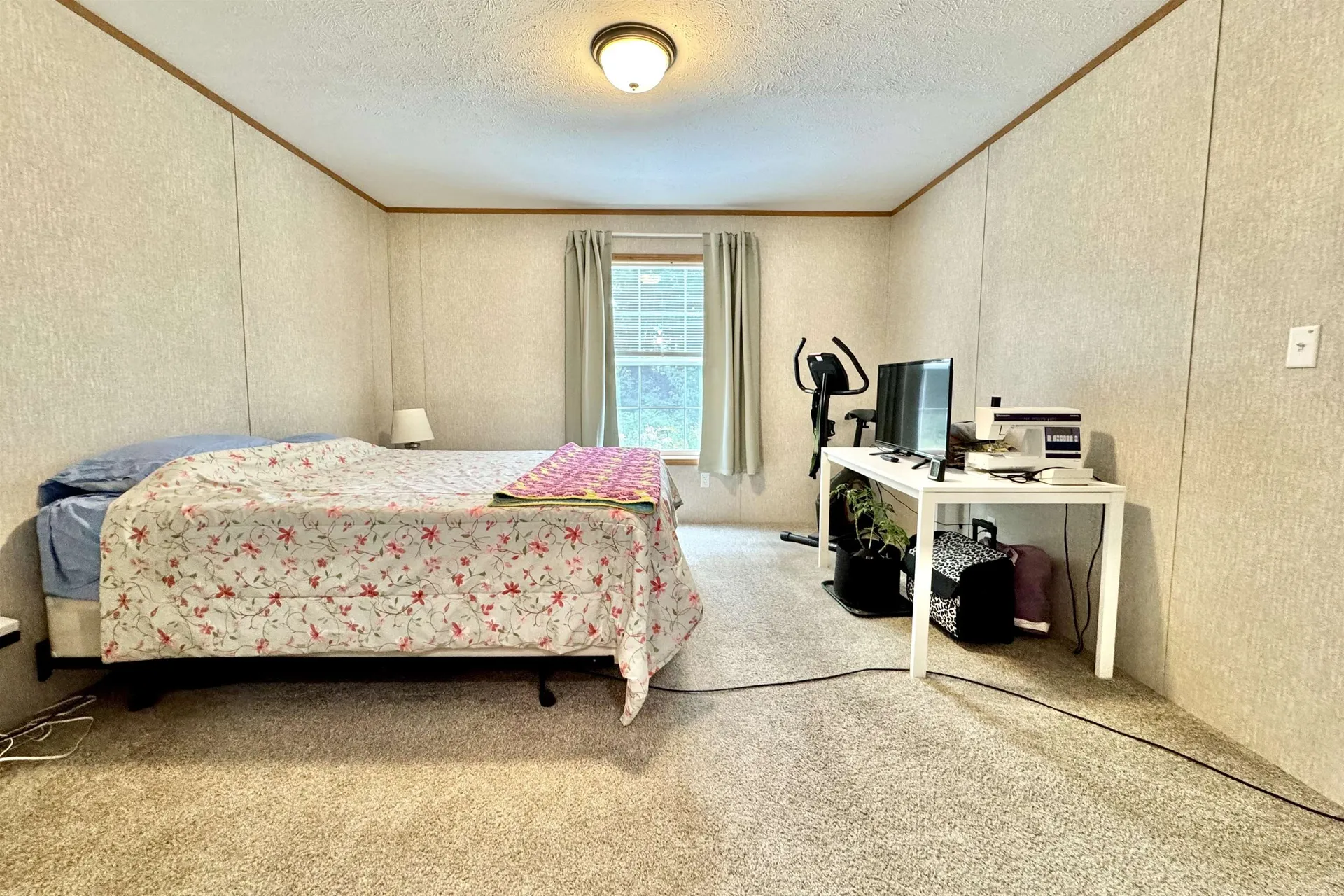 6 Torey Place Londonderry NH 03038