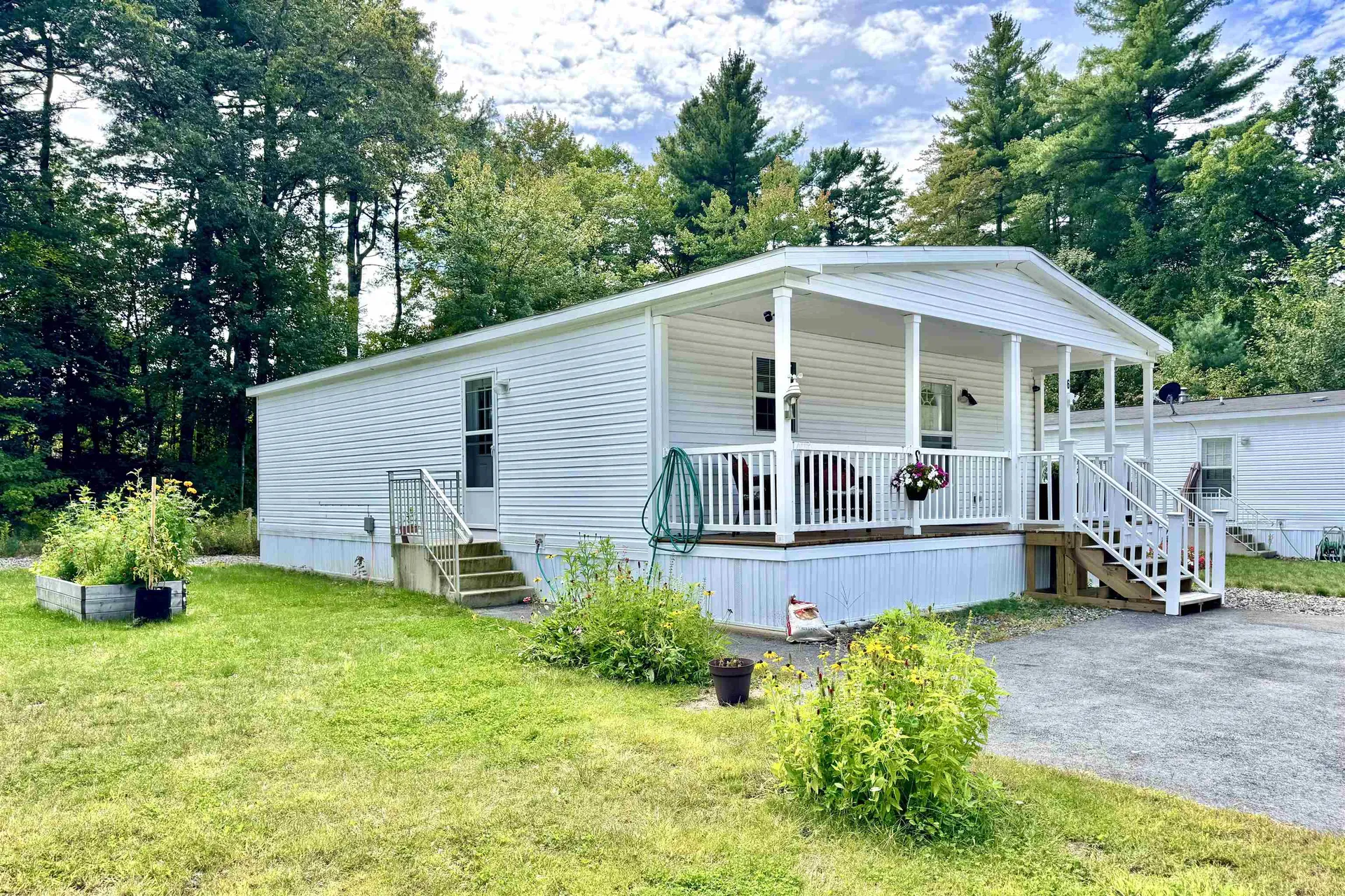 6 Torey Place Londonderry NH 03038