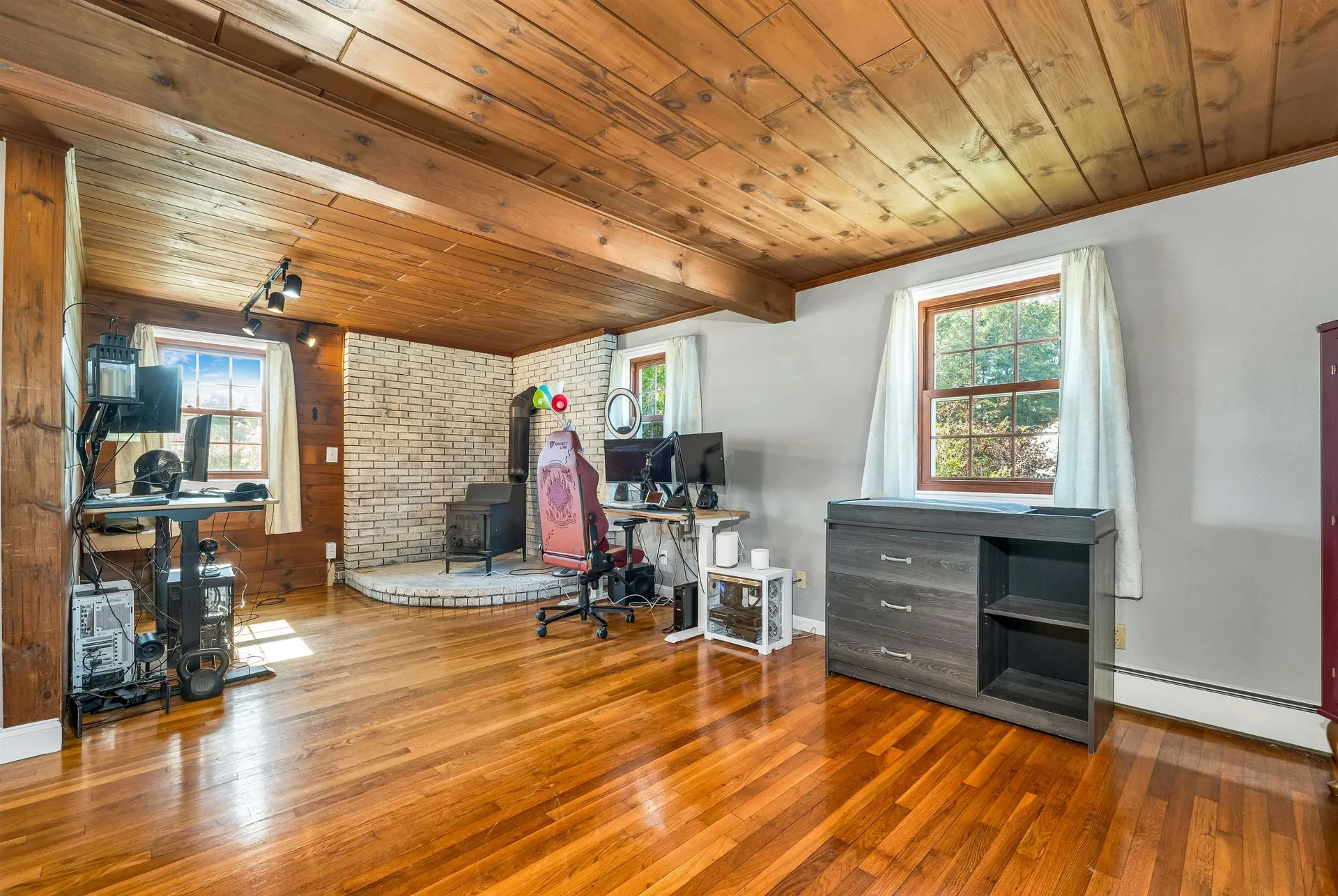 4 Washington Street Hudson NH 03051