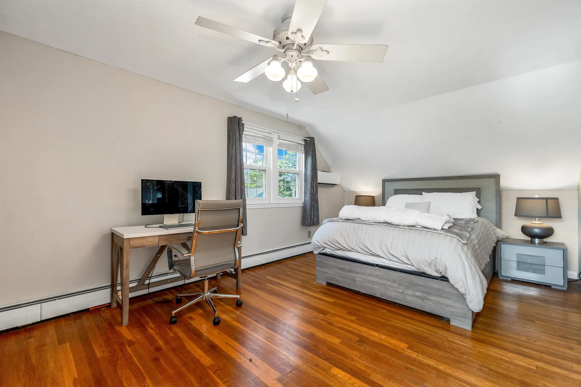 4 Washington Street Hudson NH 03051