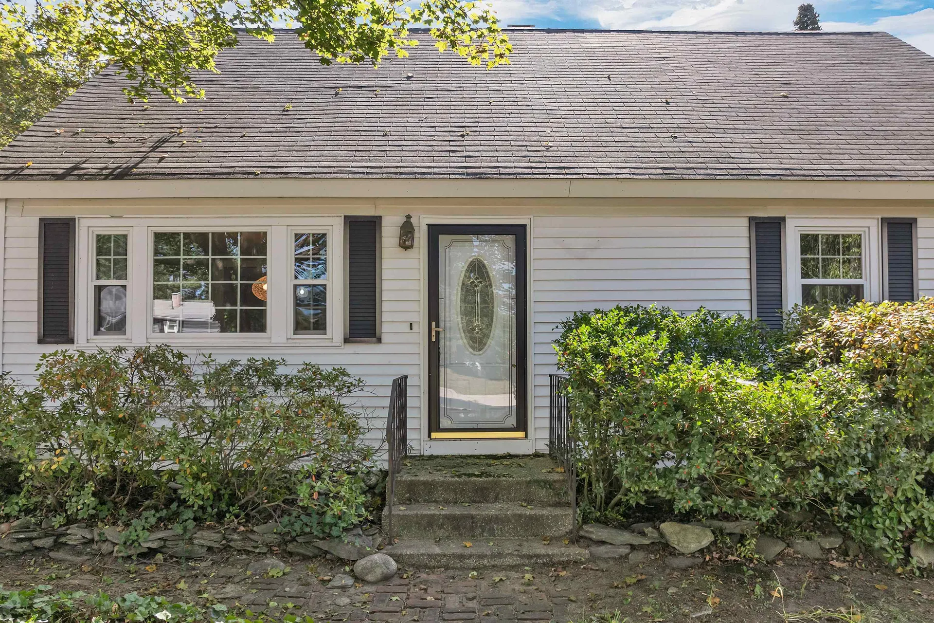 4 Washington Street Hudson NH 03051