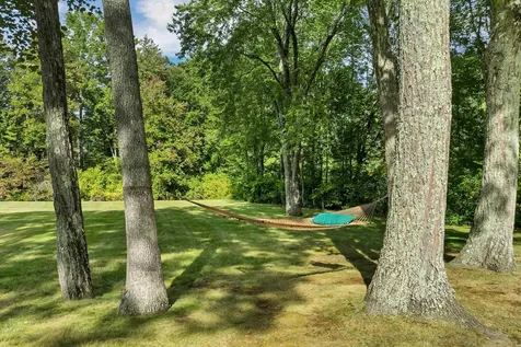 6 Weston Street Derry NH 03038