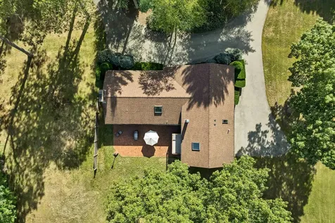 6 Weston Street Derry NH 03038