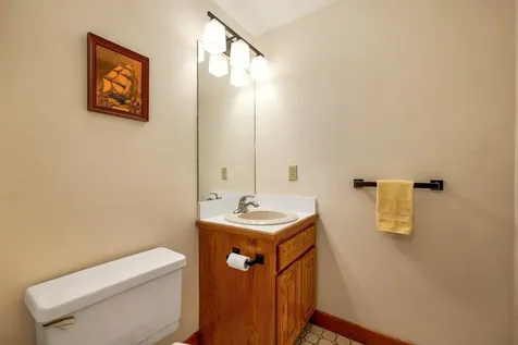 6 Weston Street Derry NH 03038