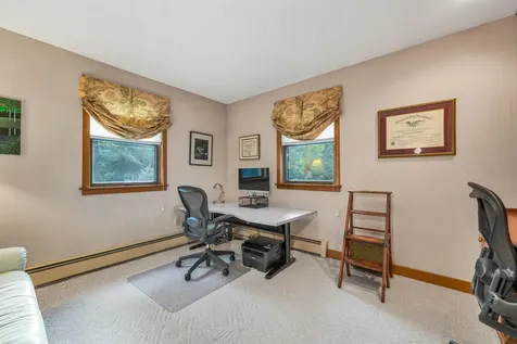 6 Weston Street Derry NH 03038