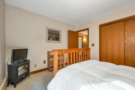 6 Weston Street Derry NH 03038