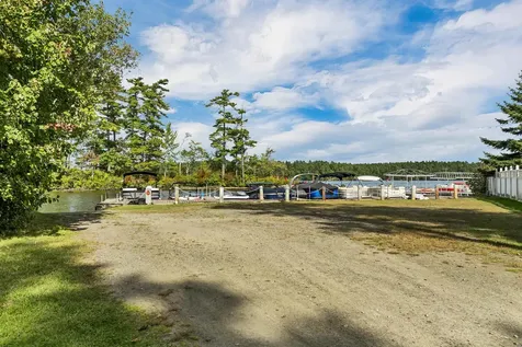 6 Weston Street Derry NH 03038