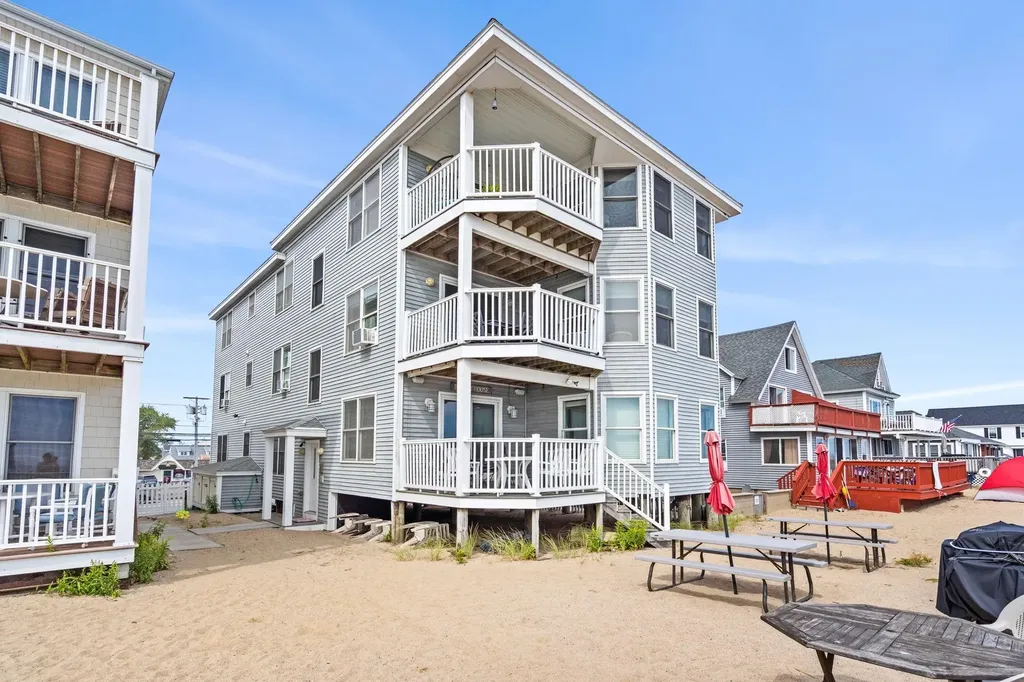 188 North End Boulevard Salisbury MA 01952