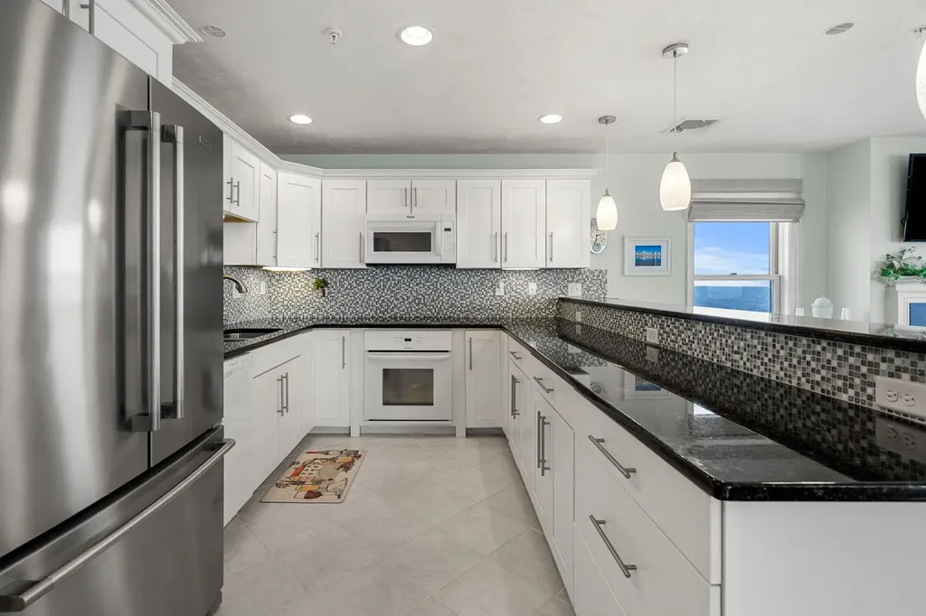 188 North End Boulevard Salisbury MA 01952