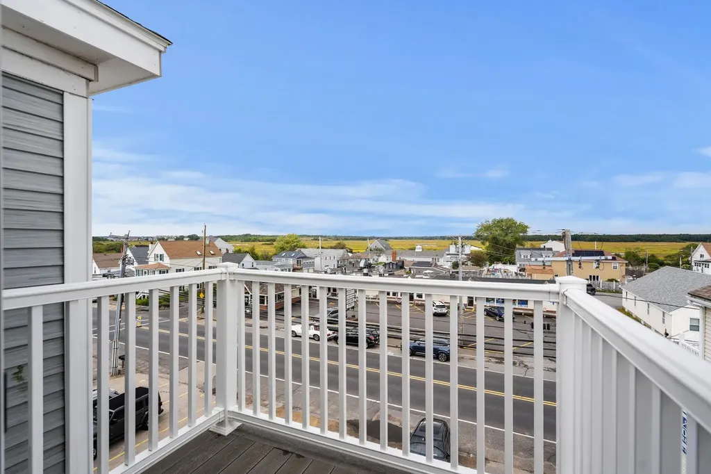 188 North End Boulevard Salisbury MA 01952