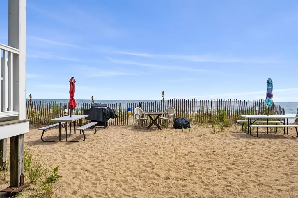 188 North End Boulevard Salisbury MA 01952