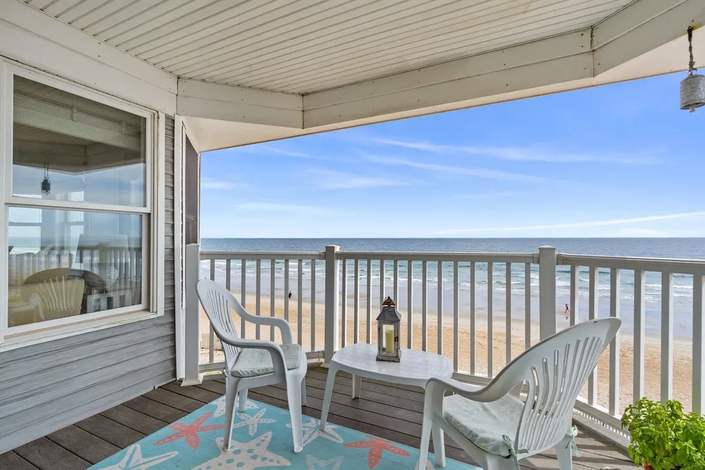 188 North End Boulevard Salisbury MA 01952