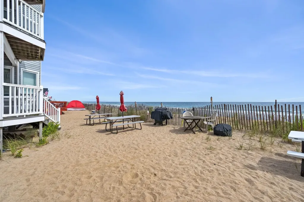 188 North End Boulevard Salisbury MA 01952