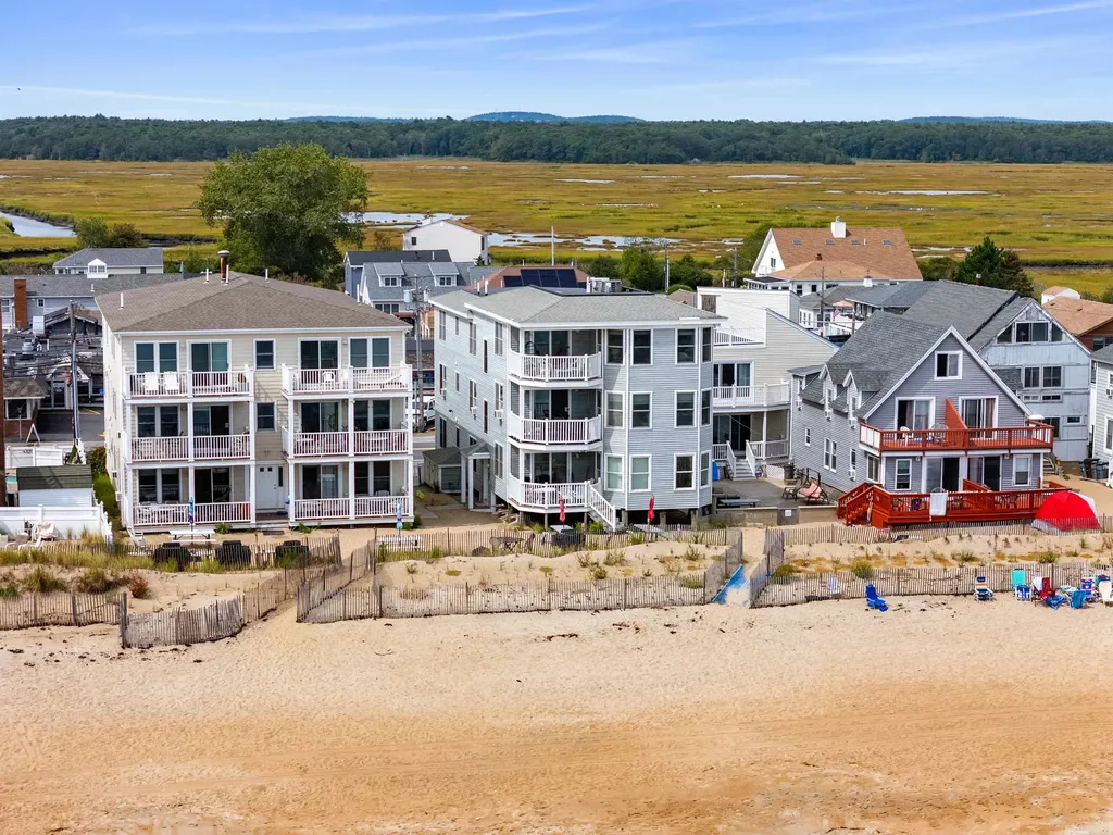 188 North End Boulevard Salisbury MA 01952