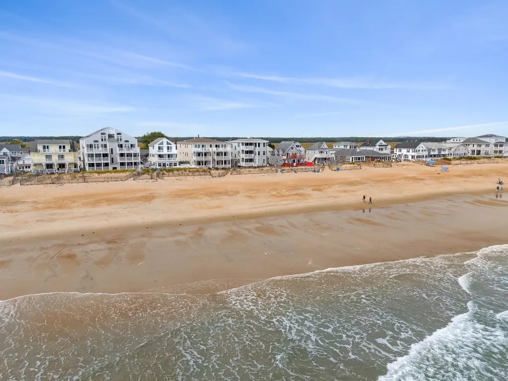 188 North End Boulevard Salisbury MA 01952