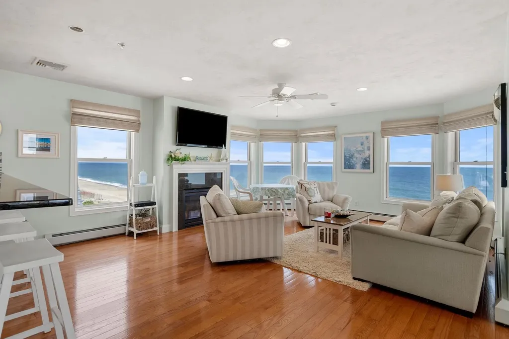 188 North End Boulevard Salisbury MA 01952