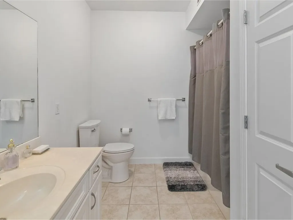 33 Naomi's Way Colchester VT 05446