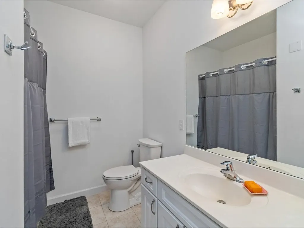 33 Naomi's Way Colchester VT 05446