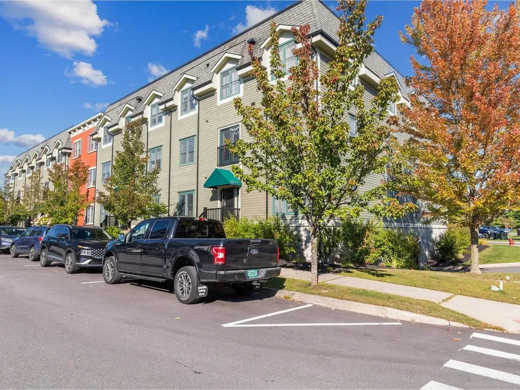 33 Naomi's Way Colchester VT 05446