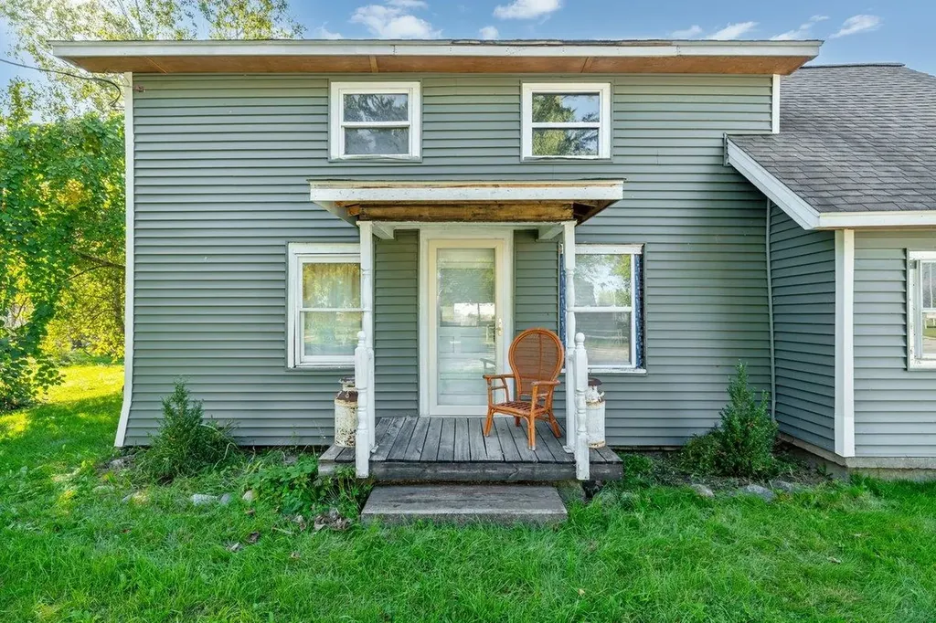 129 North Main Street Alburgh VT 05440