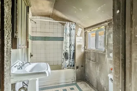 129 North Main Street Alburgh VT 05440