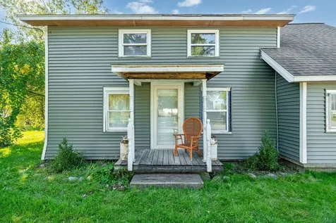 129 North Main Street Alburgh VT 05440