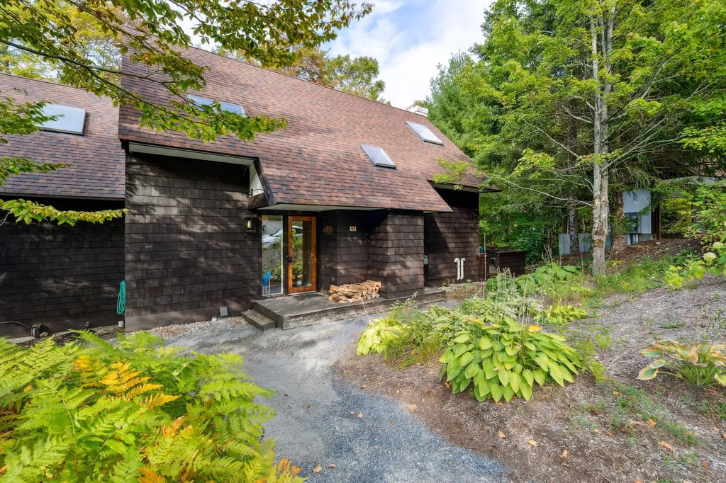 43 Hilltop Road Winhall VT 05340